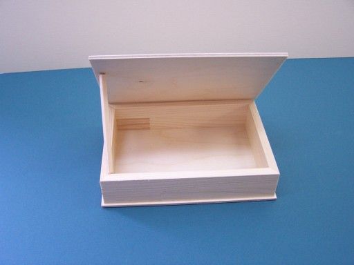 Krabička dřevěná 20,5x21x5,8cm